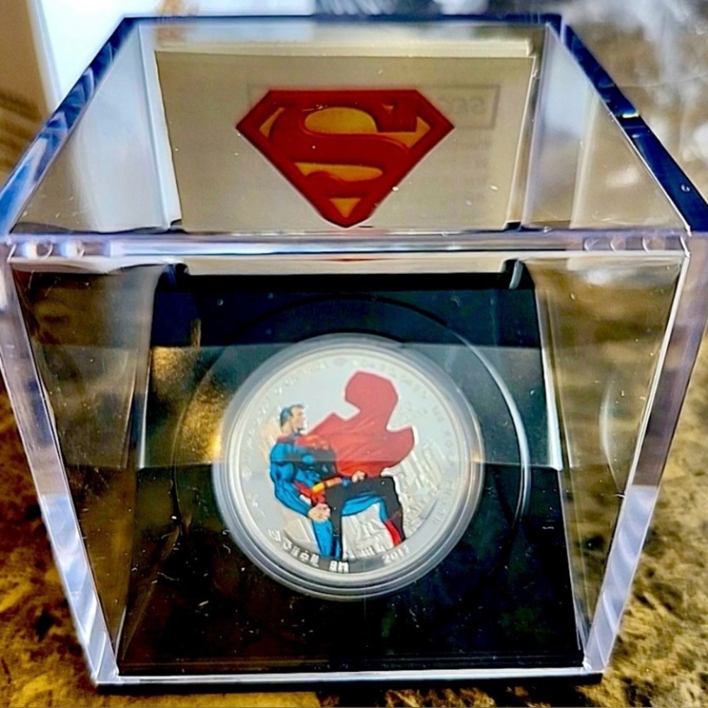 Superhero Collector Coins - Picture 6 of 8